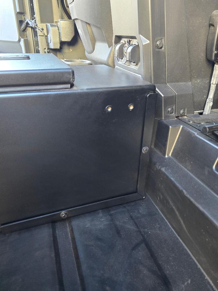 Polaris Xpedetion XP/ ADV Crew Rear Center Console – Water/ Dust